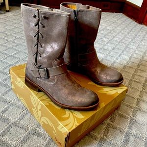 Sofft Belmont  Distressed Metalic Suede Boot